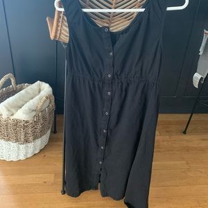 Black delivery gown